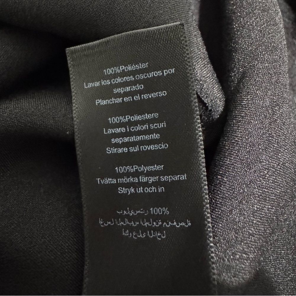 Boohoo Smooth Solid Black Silk Satin Button-Down Shirt Long Sleeve lightweight M - Picture 4 of 13